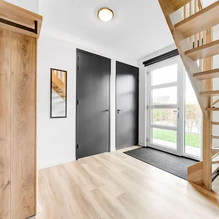 In Texel Near Forest And Sea Nyaraló Westermient