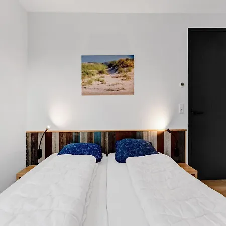 Nyaraló In Texel Near Forest And Sea Westermient