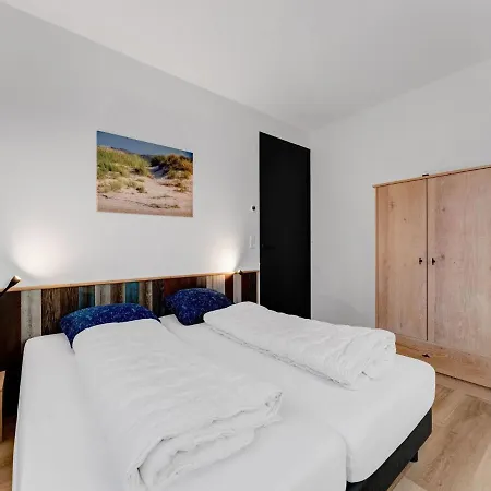 Nyaraló In Texel Near Forest And Sea *